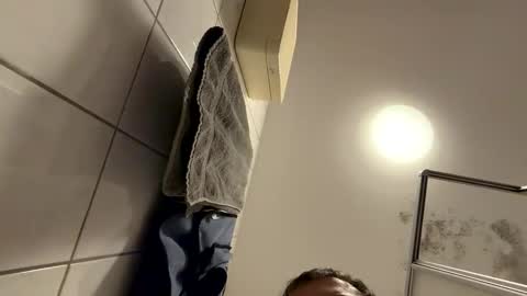 armyskater32 online show from February 2026 08:28:01 PM