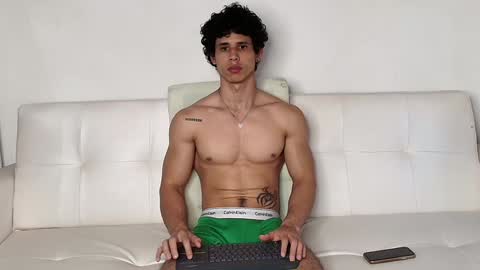 arnold black online show from December 2024 07:38:02 PM