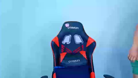 arnold black online show from September 2025 01:32:01 PM