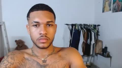 Snapshot of aron_7 chatting on January 2025 05:05:01 AM aron_7 online show from January 2025 05:05:01 AM