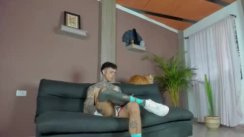 Aron ford online show from December 2025 09:54:01 PM