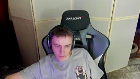 Snapshot of aron_neall chatting on December 2024 01:43:01 AM biggest penis online show from December 2024 01:43:01 AM