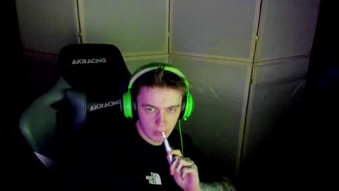 Snapshot of aron_neall chatting on January 2025 02:08:02 PM biggest penis online show from January 2025 02:08:02 PM