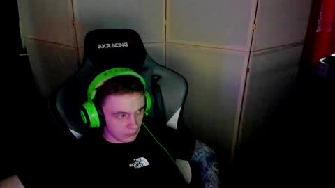 Snapshot of aron_neall chatting on January 2025 10:16:02 AM biggest penis online show from January 2025 10:16:02 AM