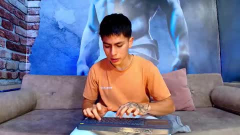 aron_pulse online show from March 2026 08:03:01 PM