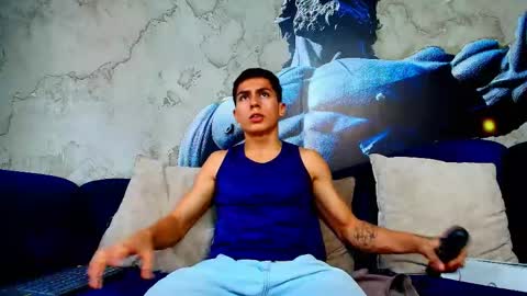 aron_pulse online show from April 2026 02:32:02 PM