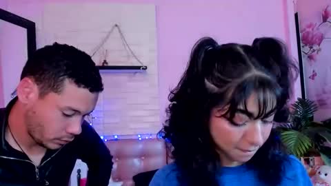 Snapshot of aronandmoli chatting on June 2026 09:36:02 AM aronandmoli online show from June 2026 09:36:02 AM