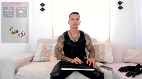 DarkMaster online show from October 2025 01:43:02 PM