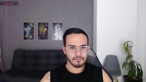 Adrian online show from September 2025 07:13:02 PM