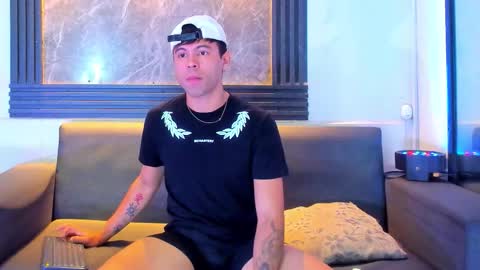 Aroon   online show from November 2025 11:56:02 AM