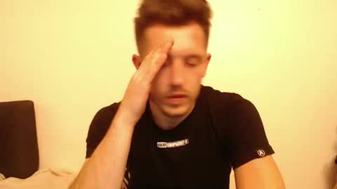 arromwilliam90 online show from December 2024 05:09:01 PM