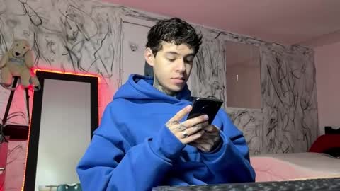   online show from January 2025 12:11:02 PM