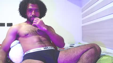 arthur_jamess online show from December 2024 10:53:01 PM