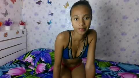 Snapshot of artsloveyou chatting on June 2026 04:10:01 AM artsloveyou online show from June 2026 04:10:01 AM