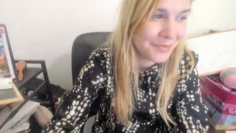 MIA online show from April 2026 09:39:33 PM