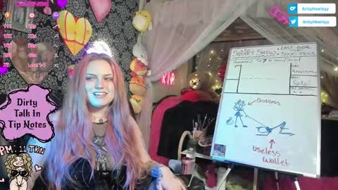 Snapshot of artsyheartsyy chatting on September 2025 12:55:02 AM ArtsyHeartsyy online show from September 2025 12:55:02 AM