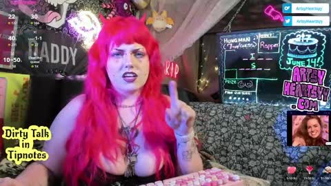ArtsyHeartsyy online show from May 2026 12:49:02 AM
