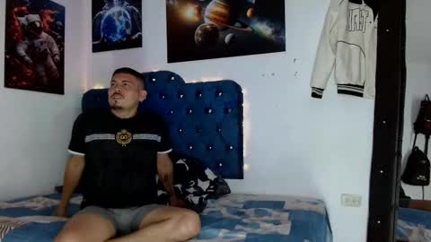 arturocontreras11 online show from November 2025 08:50:02 AM