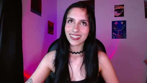   Independent Model online show from April 2026 10:45:01 PM