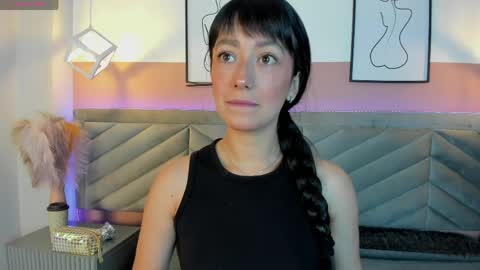 Snapshot of ary_thompson_ chatting on April 2026 12:03:01 PM ARY THOMPSON online show from April 2026 12:03:01 PM