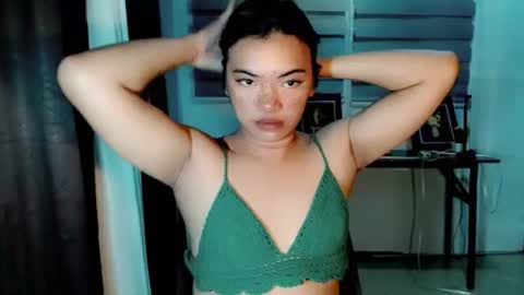 Snapshot of arya_lightning chatting on April 2026 06:04:02 PM ARYA online show from April 2026 06:04:02 PM