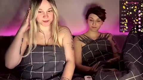Snapshot of arya_stark7 chatting on December 2024 05:15:01 AM Arya brunett and Cassie blond online show from December 2024 05:15:01 AM
