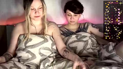 Snapshot of arya_stark7 chatting on February 2025 11:36:02 AM Arya brunett and Cassie blond online show from February 2025 11:36:02 AM