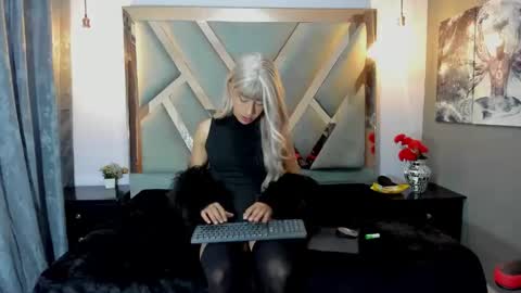 Asa Noir online show from December 2025 01:30:01 PM