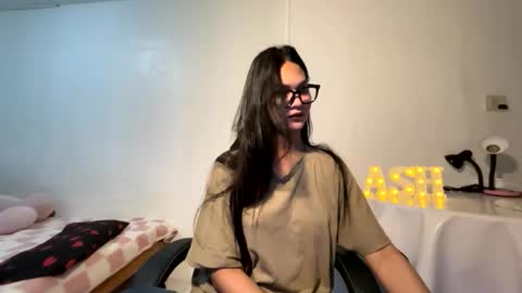 Snapshot of ash_sexdoll chatting on April 2026 03:37:01 AM ASH online show from April 2026 03:37:01 AM