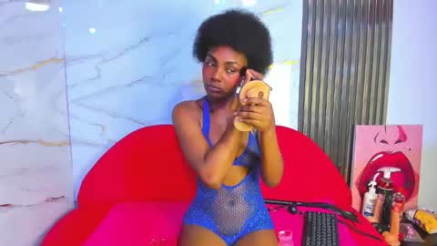 Snapshot of asha_zuri69 chatting on May 2026 01:18:02 PM asha_zuri69 online show from May 2026 01:18:02 PM