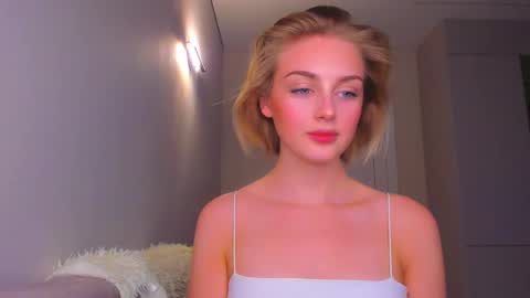 Snapshot of ashbunny_ chatting on March 2025 06:12:01 PM your pretty Ashley online show from March 2025 06:12:01 PM