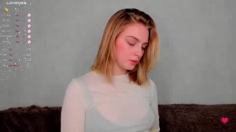 Snapshot of ashbunny_ chatting on October 2025 04:20:02 PM your pretty Ashley online show from October 2025 04:20:02 PM