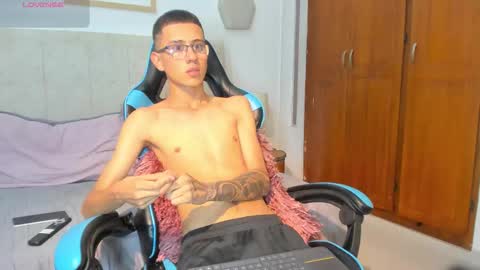 Snapshot of asher_lux chatting on February 2026 08:29:02 PM Asher online show from February 2026 08:29:02 PM