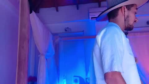 Snapshot of asherxxx_ chatting on February 2026 06:26:01 AM CARIBBEAN DREAM online show from February 2026 06:26:01 AM