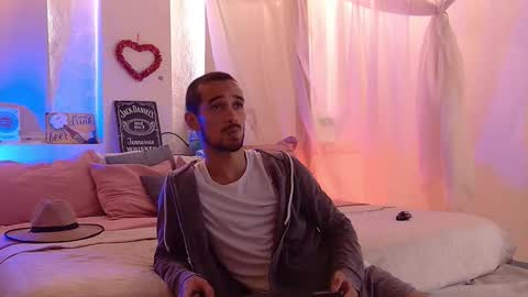 Snapshot of asherxxx_ chatting on February 2026 08:51:01 PM CARIBBEAN DREAM online show from February 2026 08:51:01 PM