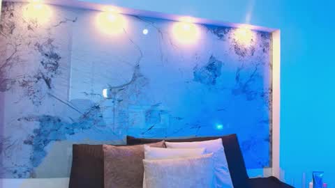 Asley Bennet online show from January 2026 04:05:01 AM