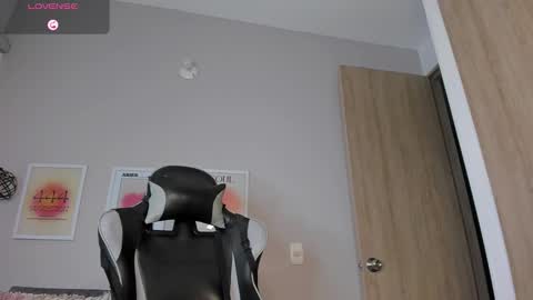 A S H L E Y online show from January 2026 10:12:02 PM