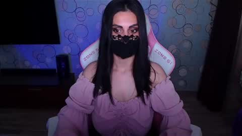   Yasmina   online show from May 2026 04:42:01 AM