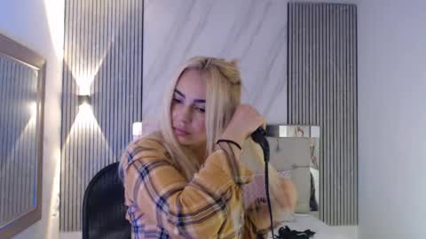 Snapshot of ashley__tylor chatting on June 2026 03:56:02 PM ashley__tylor online show from June 2026 03:56:02 PM