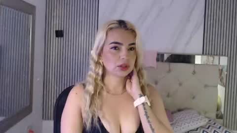 Snapshot of ashley__tylor chatting on June 2026 03:49:02 PM ashley__tylor online show from June 2026 03:49:02 PM