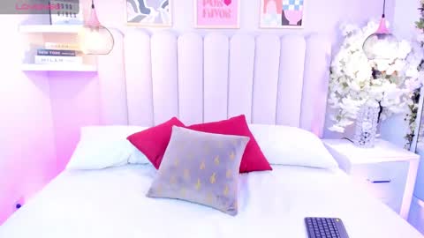 Ashley online show from October 2025 04:10:01 AM