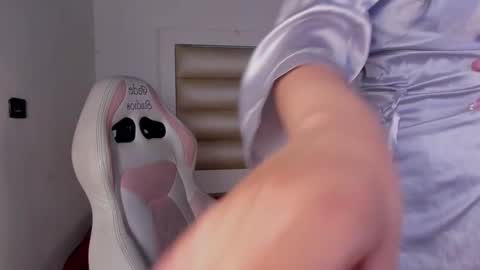 ashley_js online show from September 2025 02:01:02 AM