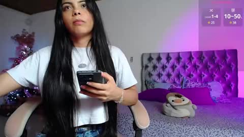 Snapshot of ashley_morgan_18 chatting on December 2024 05:37:02 AM ashley online show from December 2024 05:37:02 AM