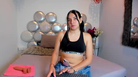 Snapshot of ashley_winterss chatting on May 2026 01:30:01 PM ASHLEY online show from May 2026 01:30:01 PM