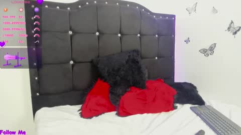 Ashley online show from November 2025 09:14:01 PM