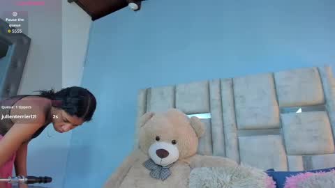 AshleyHill online show from September 2025 04:15:01 AM