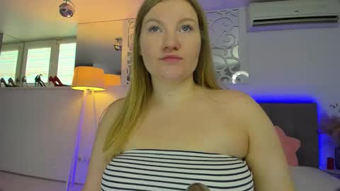 AshleyJonse online show from September 2025 04:50:01 AM