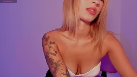 dahiana online show from November 2025 03:23:01 PM