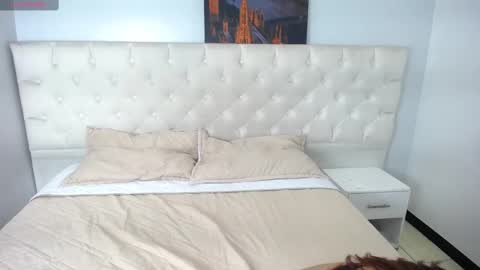 Snapshot of ashleythompsonn chatting on March 2025 06:26:02 PM AshleyThompsonn online show from March 2025 06:26:02 PM