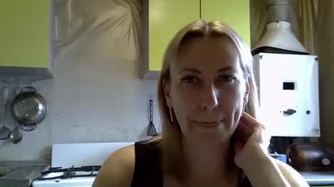 AshleyXHoney online show from September 2025 07:43:01 AM